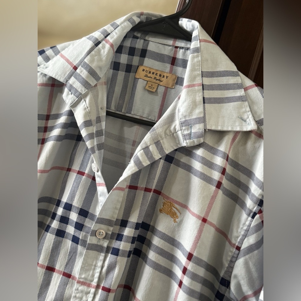 Men’s shirt size large very good condition